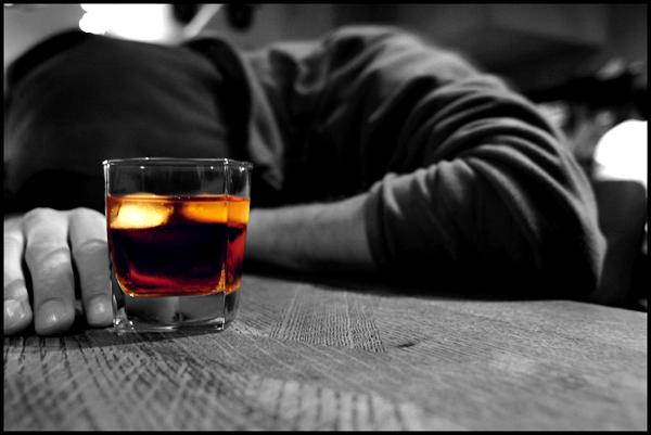 Uống mật ong có thể giải rượu không? Uống mật ong có thể giải rượu không?