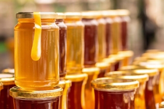Hoa Kỳ gia hạn kết luận điều tra chống bán giá với mật ong Việt Nam thêm 50 ngày